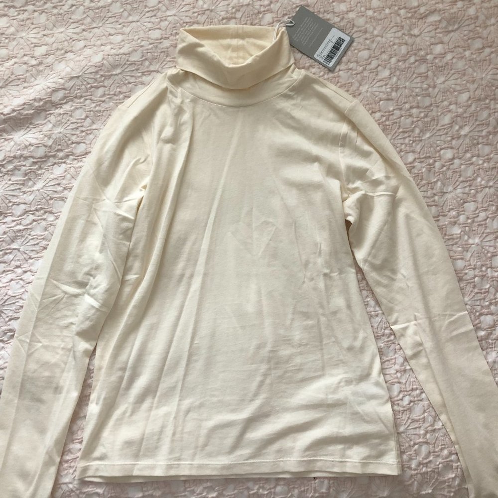 Everlane Cream Cotton Turtleneck
